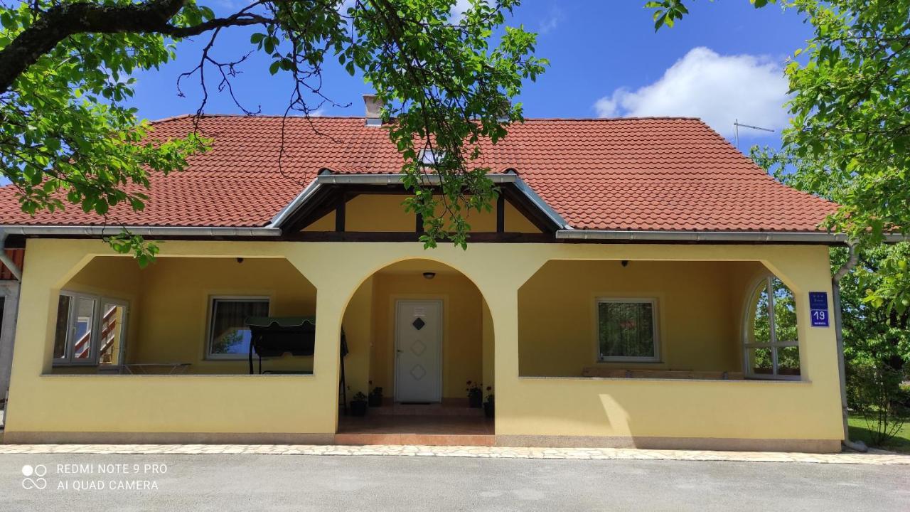Apartment Nikolina Grabovac  Buitenkant foto