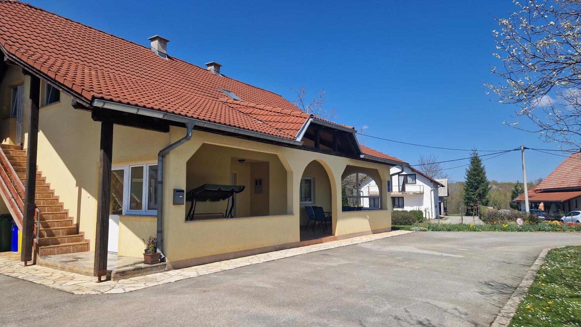 Apartment Nikolina Grabovac  Buitenkant foto